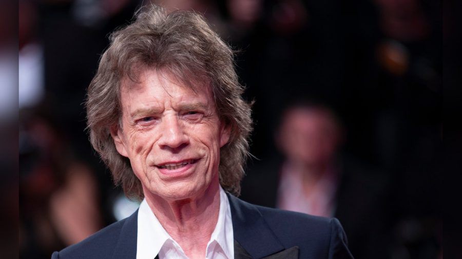 Mick Jagger entspannte im Englischen Garten in München. (aha/spot)