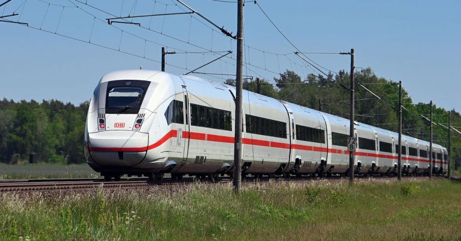 Der ICE konnte rechtzeitig stoppen. (Symbolbild)