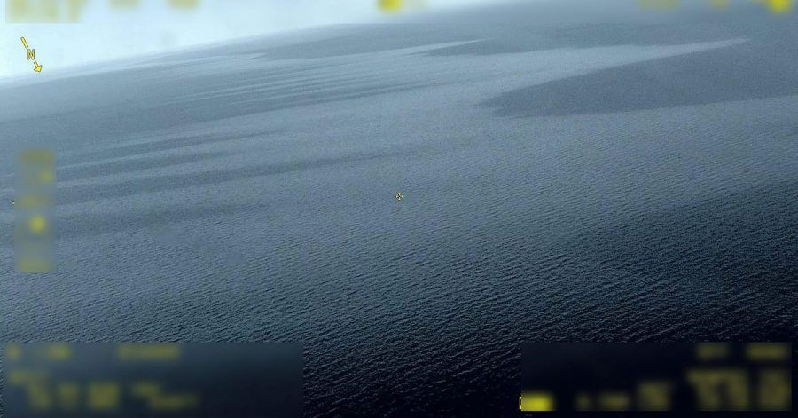 Derzeit besteht laut schwedischer Küstenwache keine Gefahr, dass die unbekannte Substanz an Land gelangt.