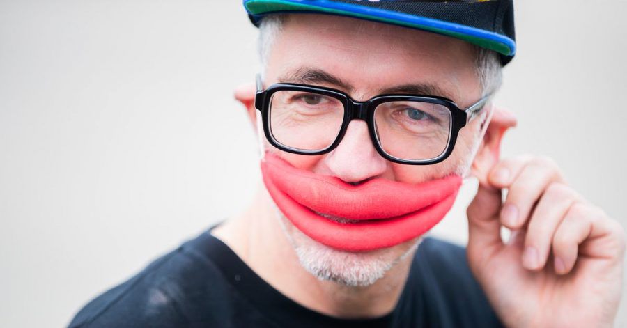Dr. Motte ist in Feierlaune.