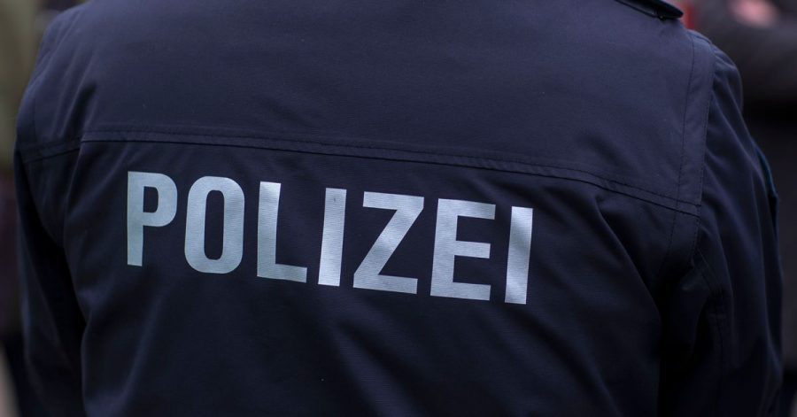 Die Polizei hat in Köln einen Mann unter dem Verdacht des schweren Kindesmissbrauchs festgenommen.