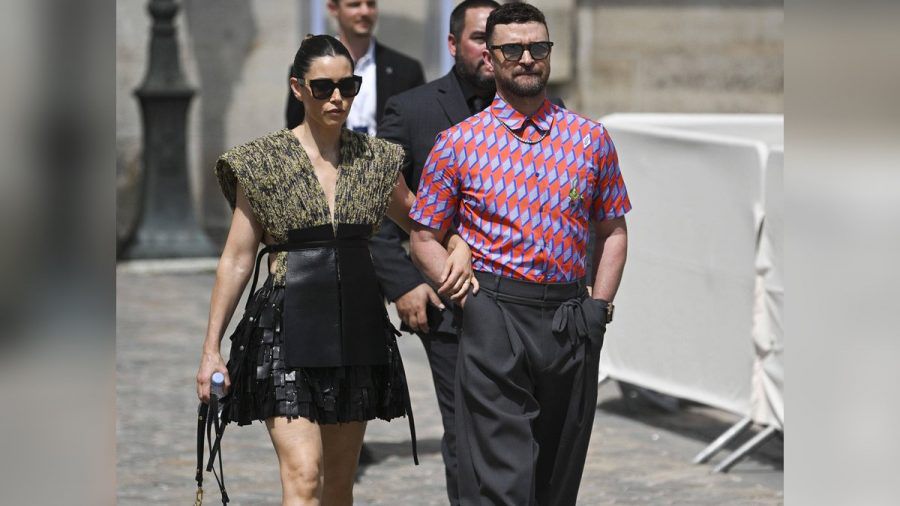 Jessica Biel und Justin Timberlake in Louis Vuitton in Paris. (mia/spot)
