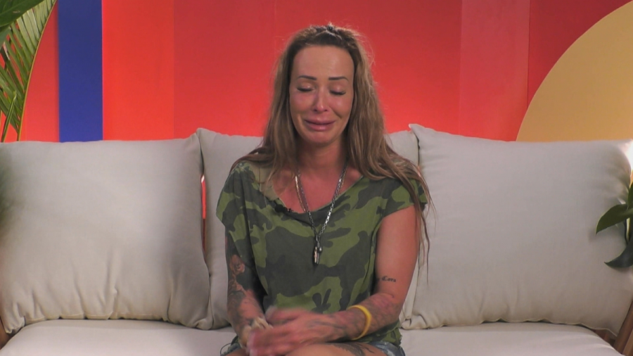 Cora Schumacher weint im "Club der guten Laune"