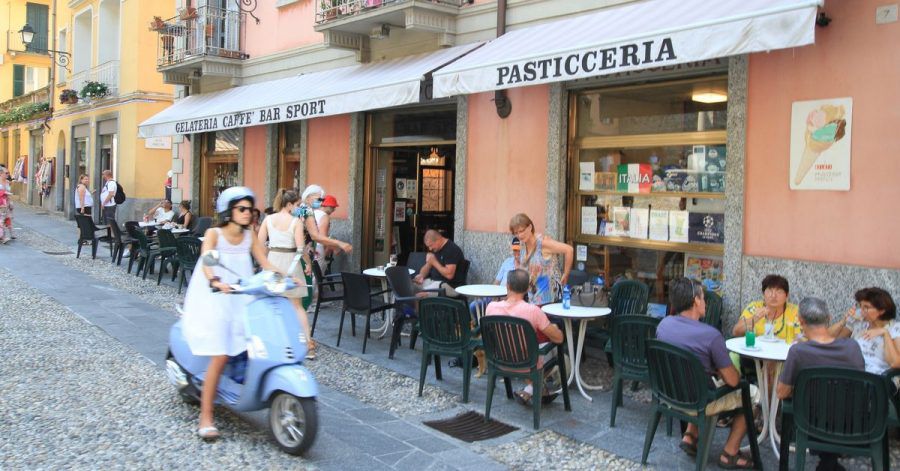 In Italien gibt es viele Stände und Cafés, die Eiscreme anbieten - allerdings zu einem höheren Preis als zuvor. (Symbolbild)