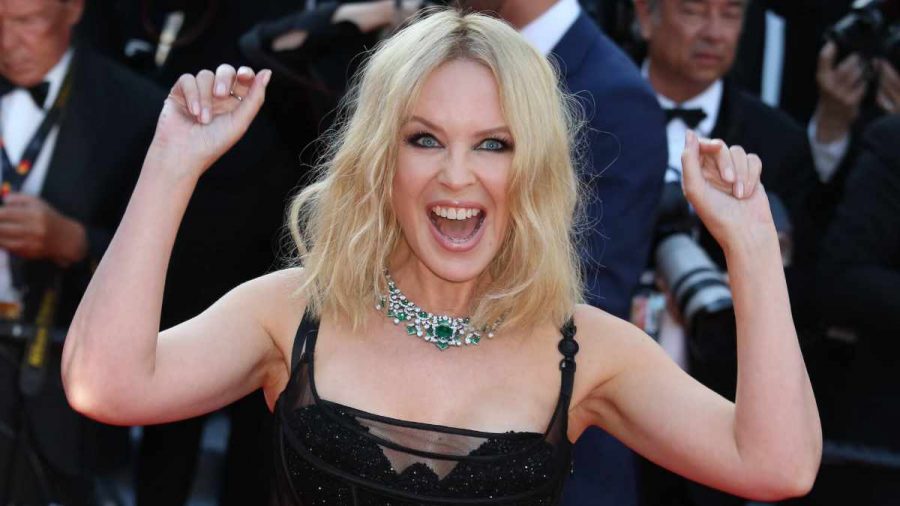 Kylie Minogue überrascht bei Coldplay-Konzert mit ihrem Welthit