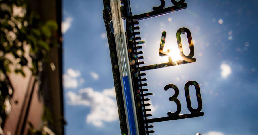 Wenn das Thermometer steigt und steigt: Hohe Temperaturen belasten die Bevölkerung teils schwer.