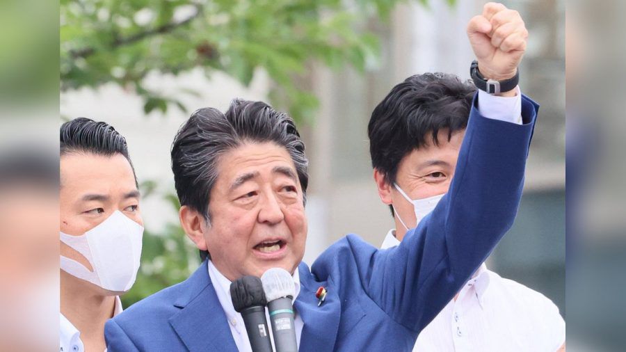 Shinzo Abe zwei Tage vor dem Attentat auf einer Wahlkampfveranstaltung in Japan. (dr/spot)