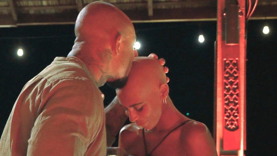 Sharon mit Frisurenzwilling Lukas. (smi/spot)