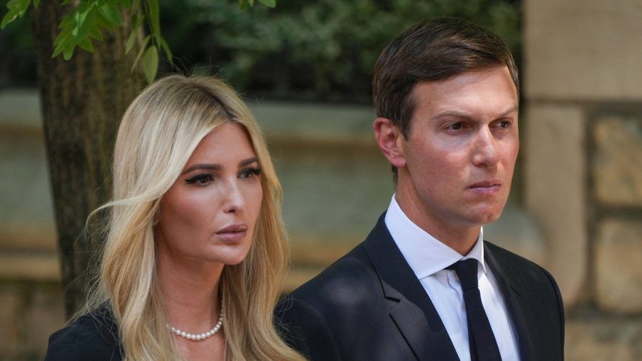 Jared Kushner an der Seite seiner Ehefrau Ivanka Trump (stk/spot)