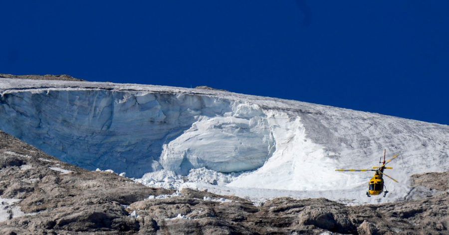 Der Punta-Rocca-Gletscher in den italienischen Alpen. Nach dem massiven Gletscherbruch und einer Lawine geht die Suche nach Opfern weiter.