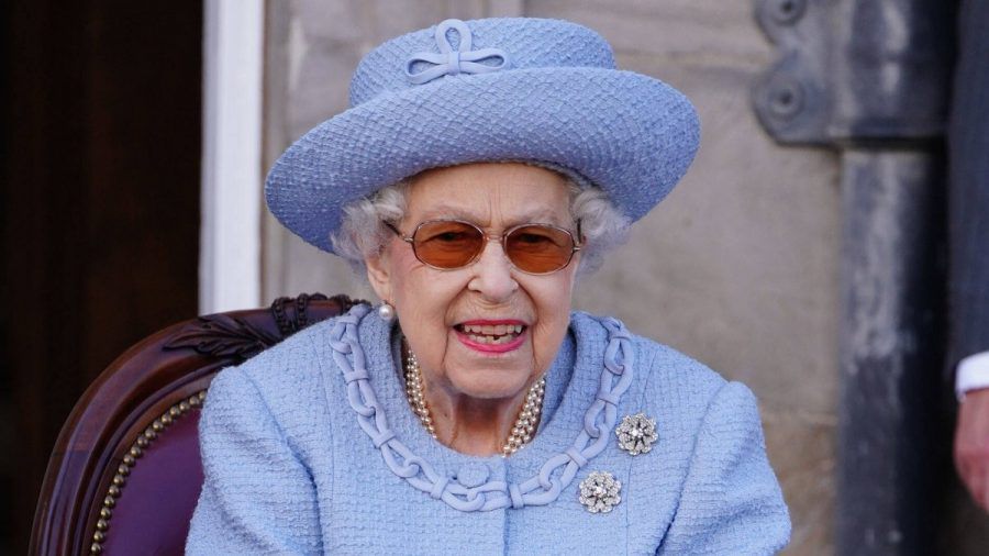 Queen Elizabeth II., hier während eines Besuchs in Schottland, soll sich nach ein paar Tagen in Sandringham wieder auf Schloss Windsor aufhalten. (wue/spot)