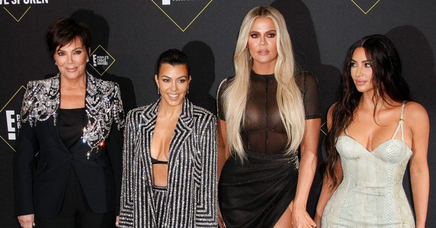 Kris Jenner (l-r), Kourtney Kardashian, Khloe Kardashian und Kim Kardashian bei den Peoples Choice Awards.