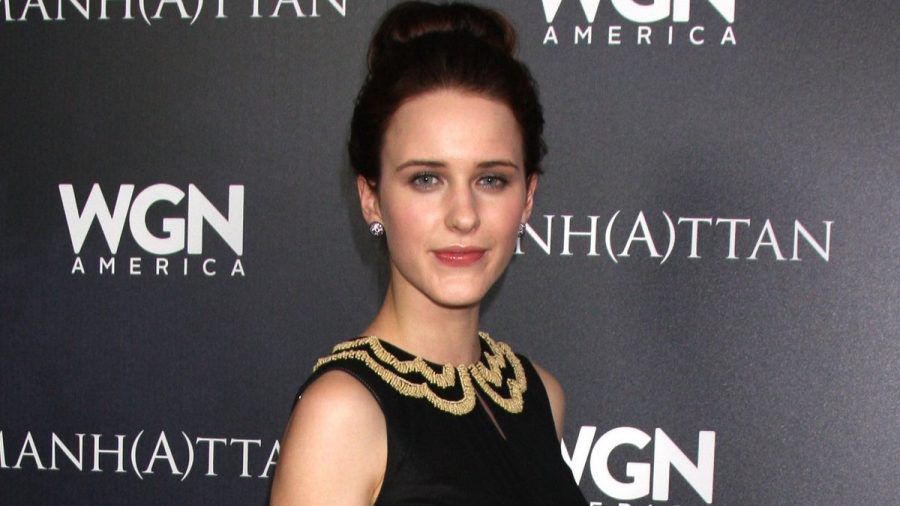 Rachel Brosnahan spricht sich für eine Reform der Waffengesetze aus. (jom/spot)