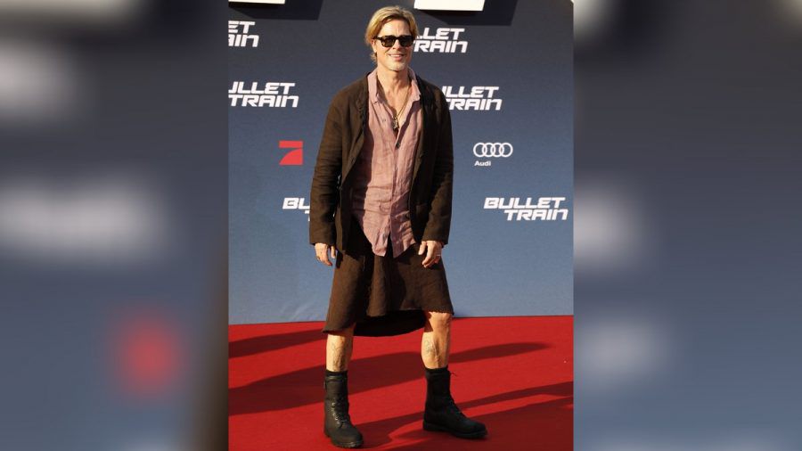 Brad Pitt hat in Berlin viel Bein gezeigt. (amw/spot)