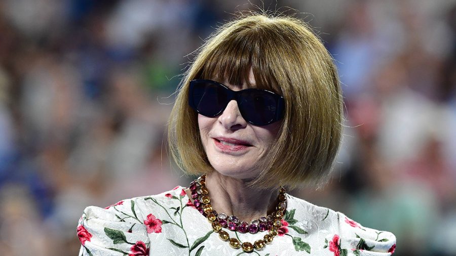 Anna Wintour lächelt