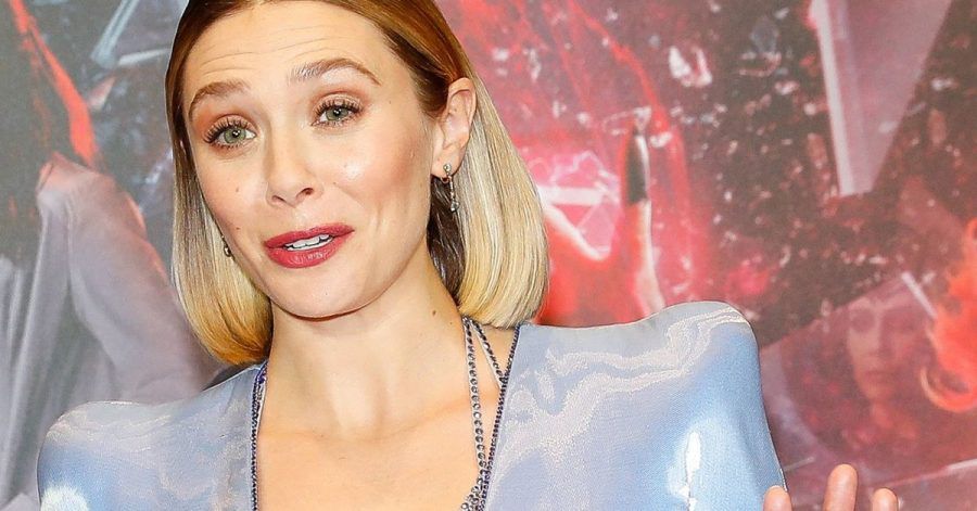 Die Schauspielerin Elizabeth Olsen nimmt am Fotocall des Films «Doctor Strange in the Multiverse of Madness» im Hotel Ritz-Carlton in Berlin teil.