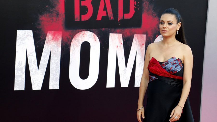 Auch Mila Kunis hat schon den ein oder anderen Shitstorm für ihre Erziehungsmethoden bekommen. (mia/spot)