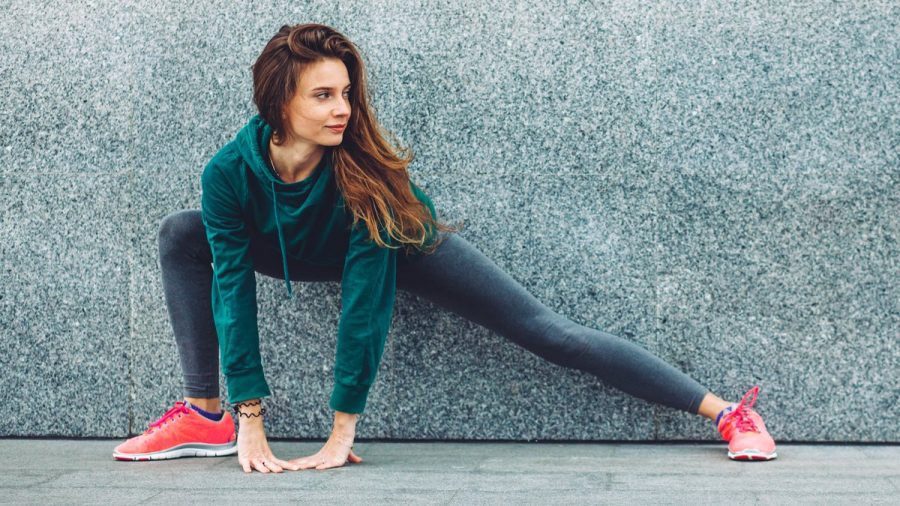 Aufwärmtraining und Dehnübungen dürfen bei einem Workout nicht fehlen. (eee/spot)