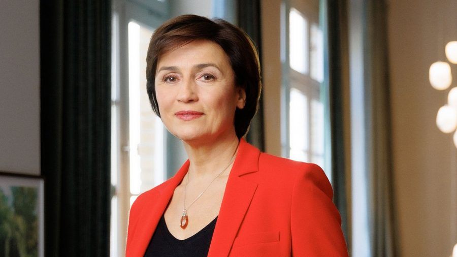 Sandra Maischberger moderiert seit 2003 ihre Talkshow "maischberger". (tae/spot)