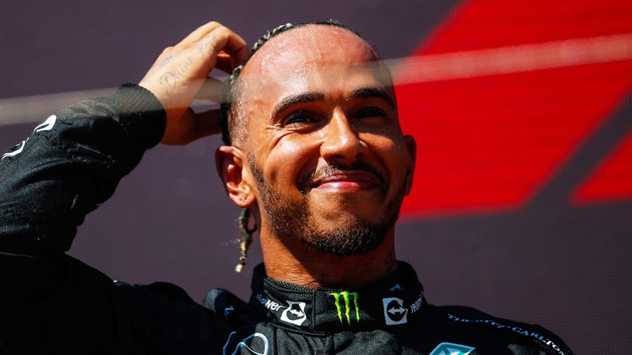 Lewis Hamilton bei der Arbeit