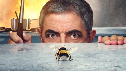 Rowan Atkinson im Netflix-Hit "Man vs. Bee"