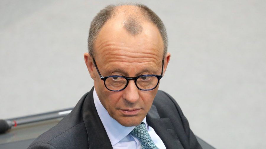 Friedrich Merz liegt nach einem Sturz im Krankenhaus (mia/spot)