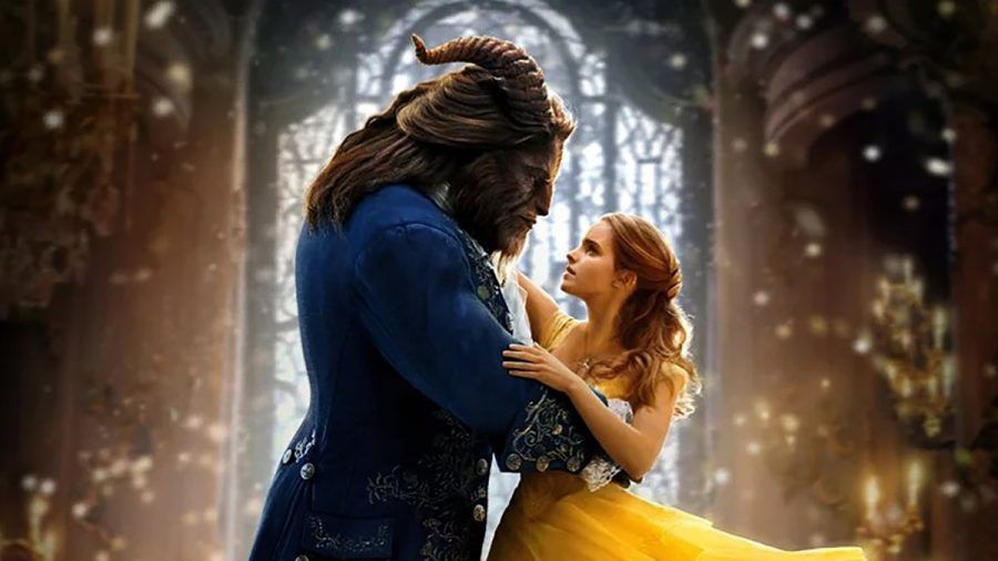 "Die Schöne und das Biest": Belle (Emma Watson) tanzt mit dem Biest (Dan Stevens). (cg/spot)