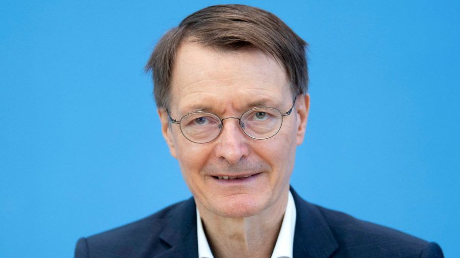 Bundesgesundheitsminister Karl Lauterbach hat sich mit dem Coronavirus infiziert. (ili/spot)