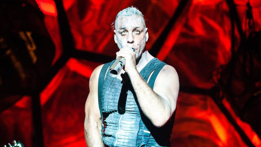 Till Lindemann ist momentan mit Rammstein auf Tour. (amw/spot)