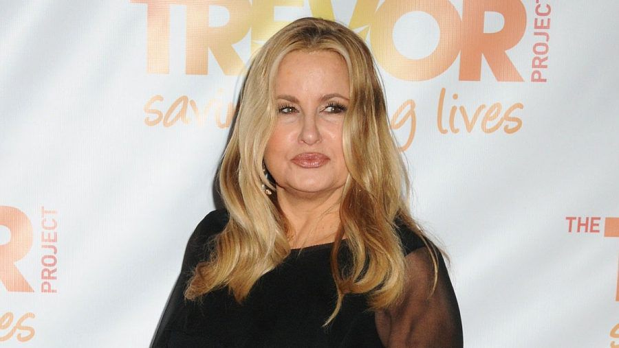 In wenigen Wochen startet die zweite Staffel von "The White Lotus" mit Jennifer Coolidge. (wue/spot)