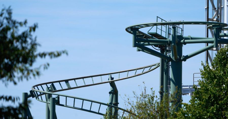 Im rheinland-pfälzischen Klotten starb eine Frau bei einem Achterbahn-Unfall.