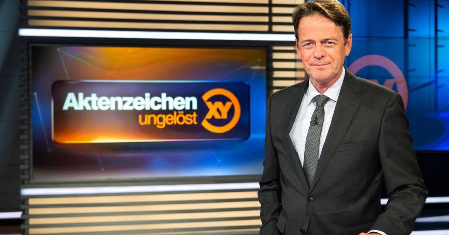 Der ZDF-Moderator Rudi Cerne im Studio der Sendung «Aktenzeichen XY ... ungelöst».