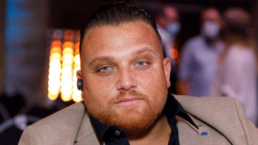 Sänger Menowin Fröhlich hat einige Kilos zugenommen. (amw/spot)