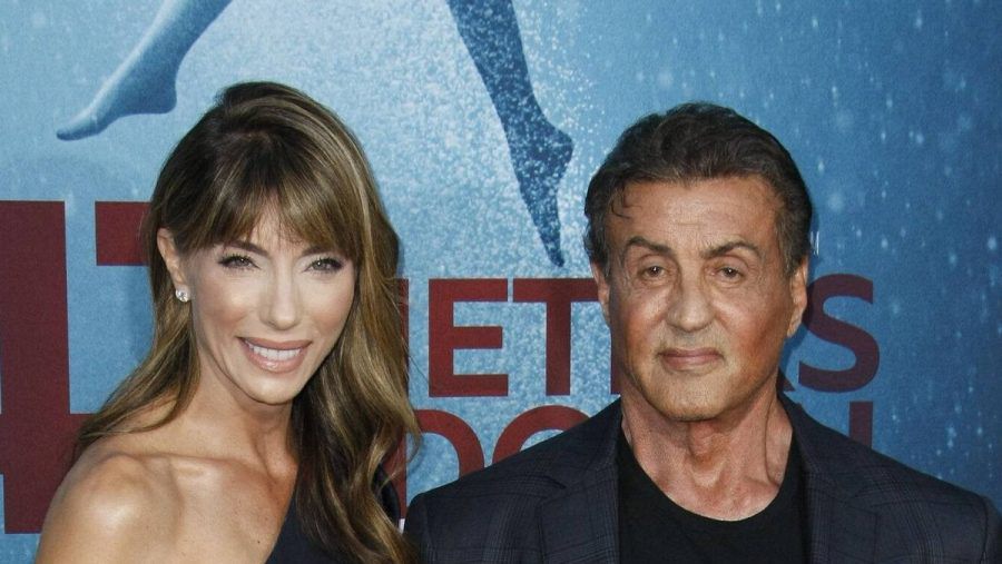 Sylvester Stallone und Jennifer Flavin sind weiterhin ein Paar. (dr/spot)
