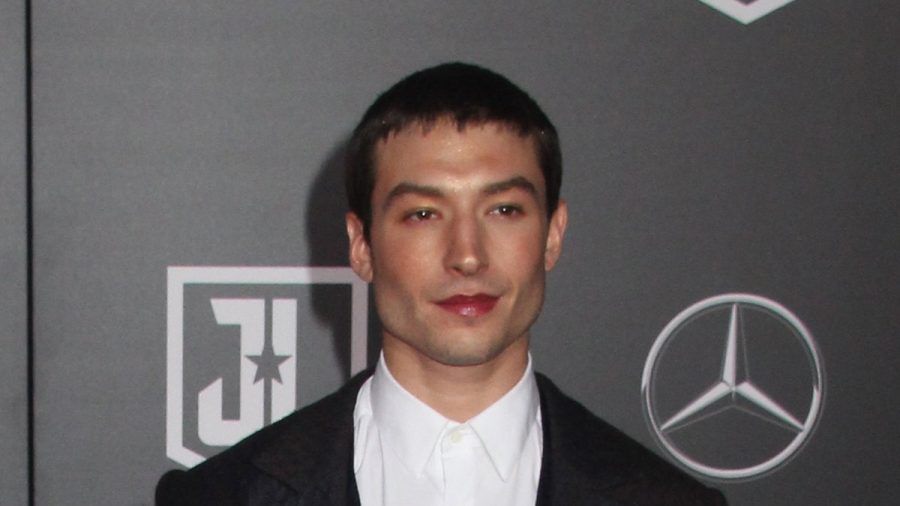 Ezra Miller soll weiterhin im kommenden Jahr als "The Flash" ins Kino kommen. (stk/spot)