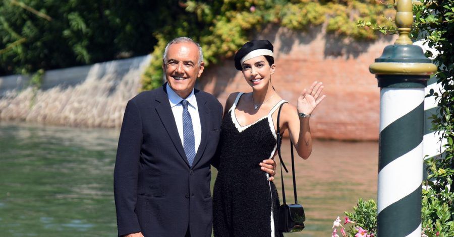 Festivaldirektor Alberto Barbera (l) und Schauspielerin Rocio Munoz Morale in der Lagunenstadt.