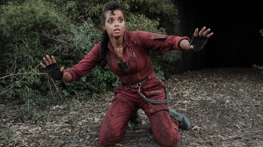 Ella Balinska in der eingestellten Netflix-Serie "Resident Evil". (wue/spot)