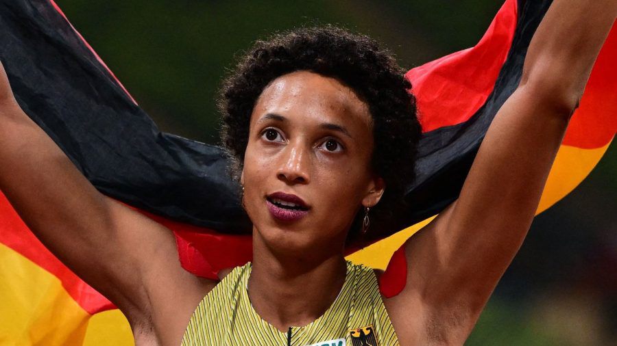Malaika Mihambo wenige Minuten vor ihren Kreislaufproblemen am Donnerstagabend in München. (dr/spot)