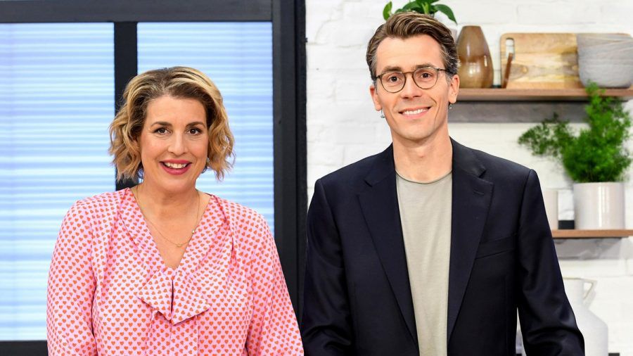 "Leichter leben": Elena Uhlig und Dr. Johannes Wimmer wollen einfache Tipps und Tricks rund um die Gesundheit vermitteln. (eee/spot)