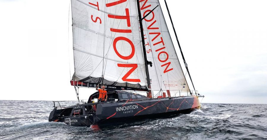 Segler Norbert Sedlacek Koch an Bord seiner Yacht IY Open60AAL.