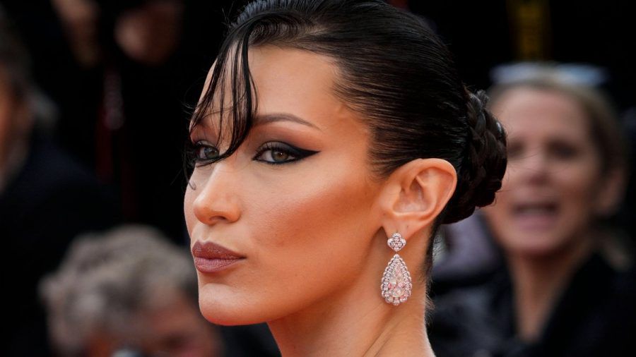Bella Hadid schwört auf die verführerischen "Siren Eyes". (ncz/spot)