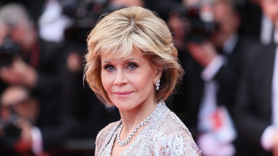 Jane Fonda 2018 auf dem roten Teppich. (mia/spot)
