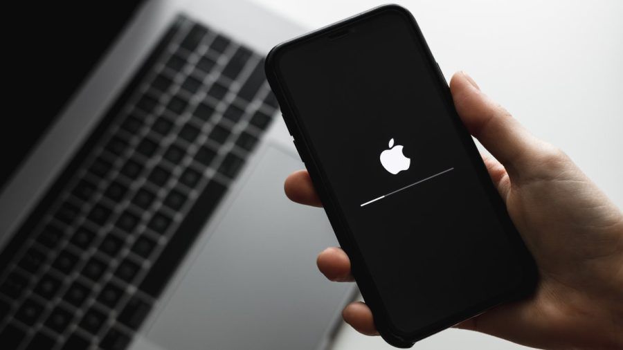 So gut wie alle iPhones, iPads, Macbooks und Macs sind von der jüngst entdeckten Sicherheitslücke betroffen. (elm/spot)