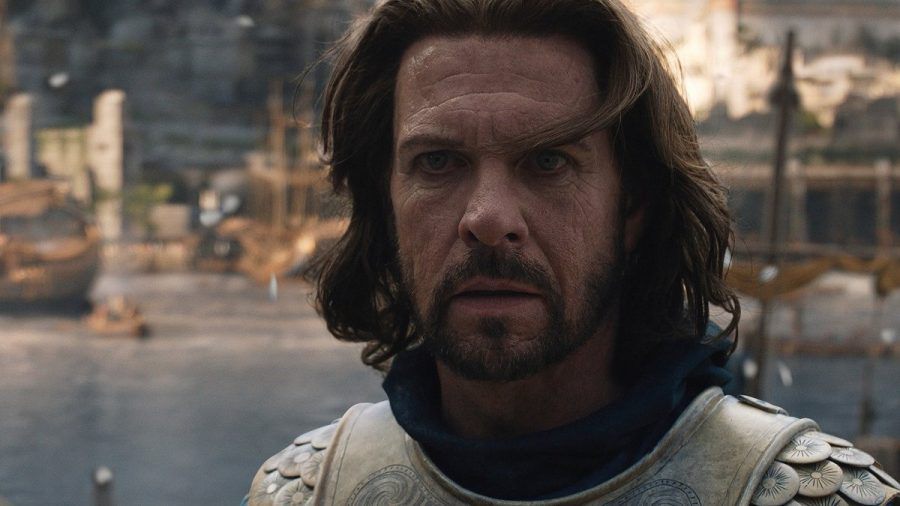Der Schauspieler Lloyd Owen stimmt Zuschauer auf die kommende Serie "Der Herr der Ringe: Die Ringe der Macht" ein. (lau/spot)