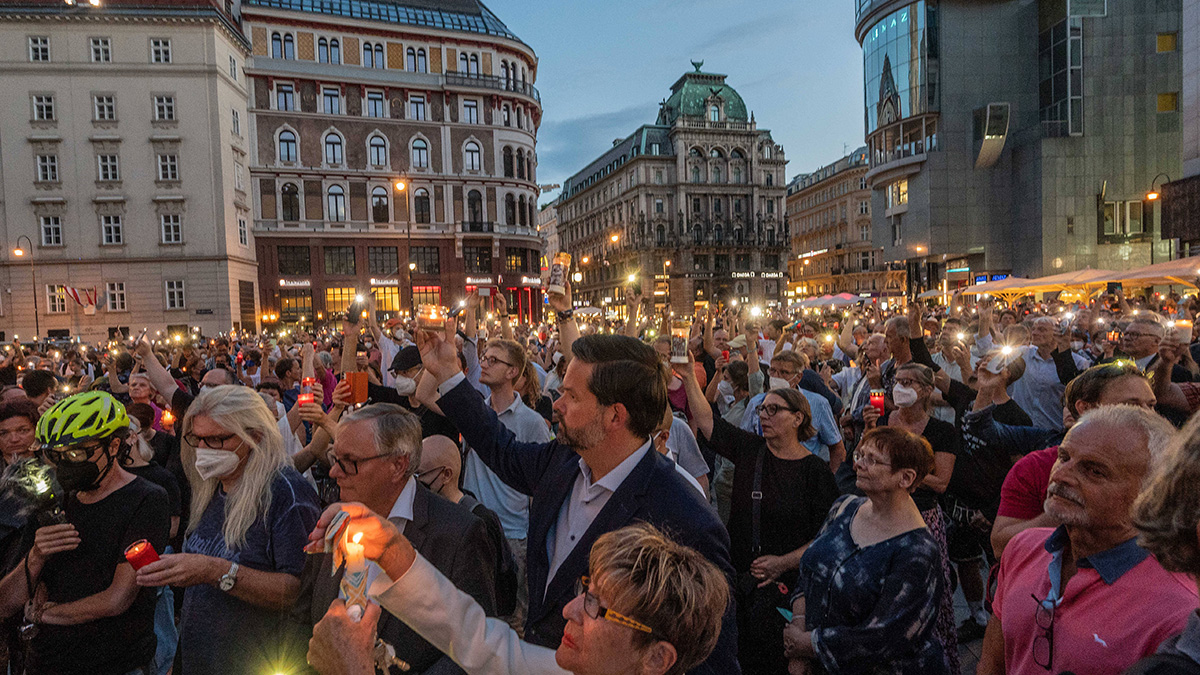 Trauerkundgebung für oberösterreichische Aerztin Lisa-Maria Kellermayr in Wien
