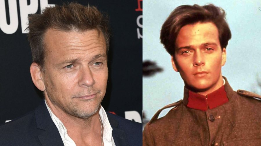 Sean Patrick Flanery guckt kritisch auf sein jüngeres Indiana-Jones-Ich