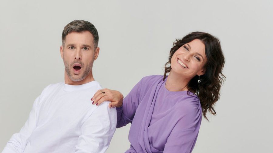 Jochen Schropp und Marlene Lufen führen wie gewohnt durch "Promi Big Brother". (tae/spot)