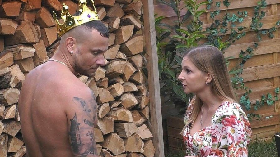 Schon in der ersten Folge kam es zum Streit zwischen Eric und Katha. (obr/jom/jru/spot)