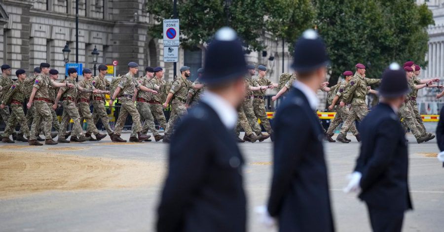 Zum Staatsbegräbnis für Elizabeth II. werden Hunderttausende Menschen auf den Straßen Londons erwartet.