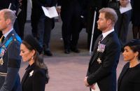 Auch beim Staatsbegräbnis der Queen herrschte zwischen Harry, Meghan und den Royals Eiszeit. (eee/spot)